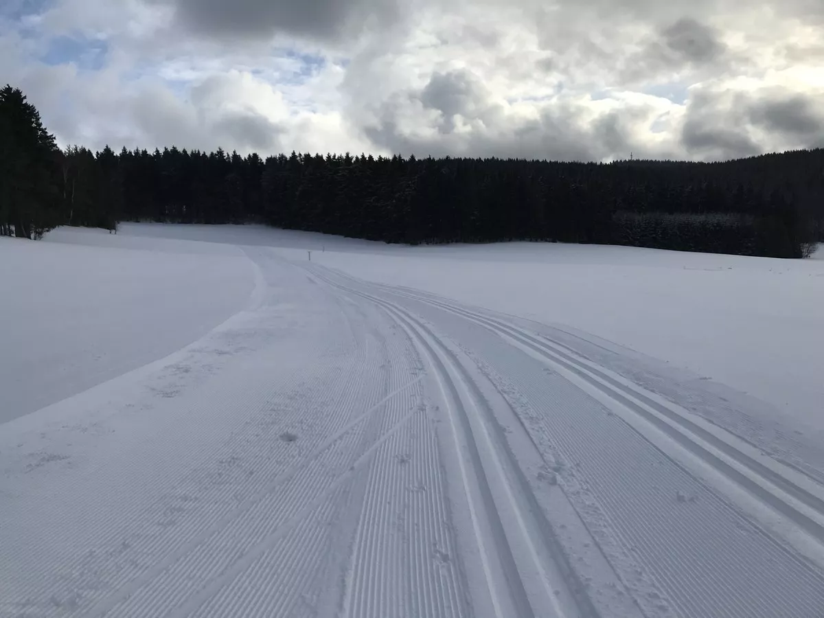 Anschlussloipe hinab nach Rothenkirchen