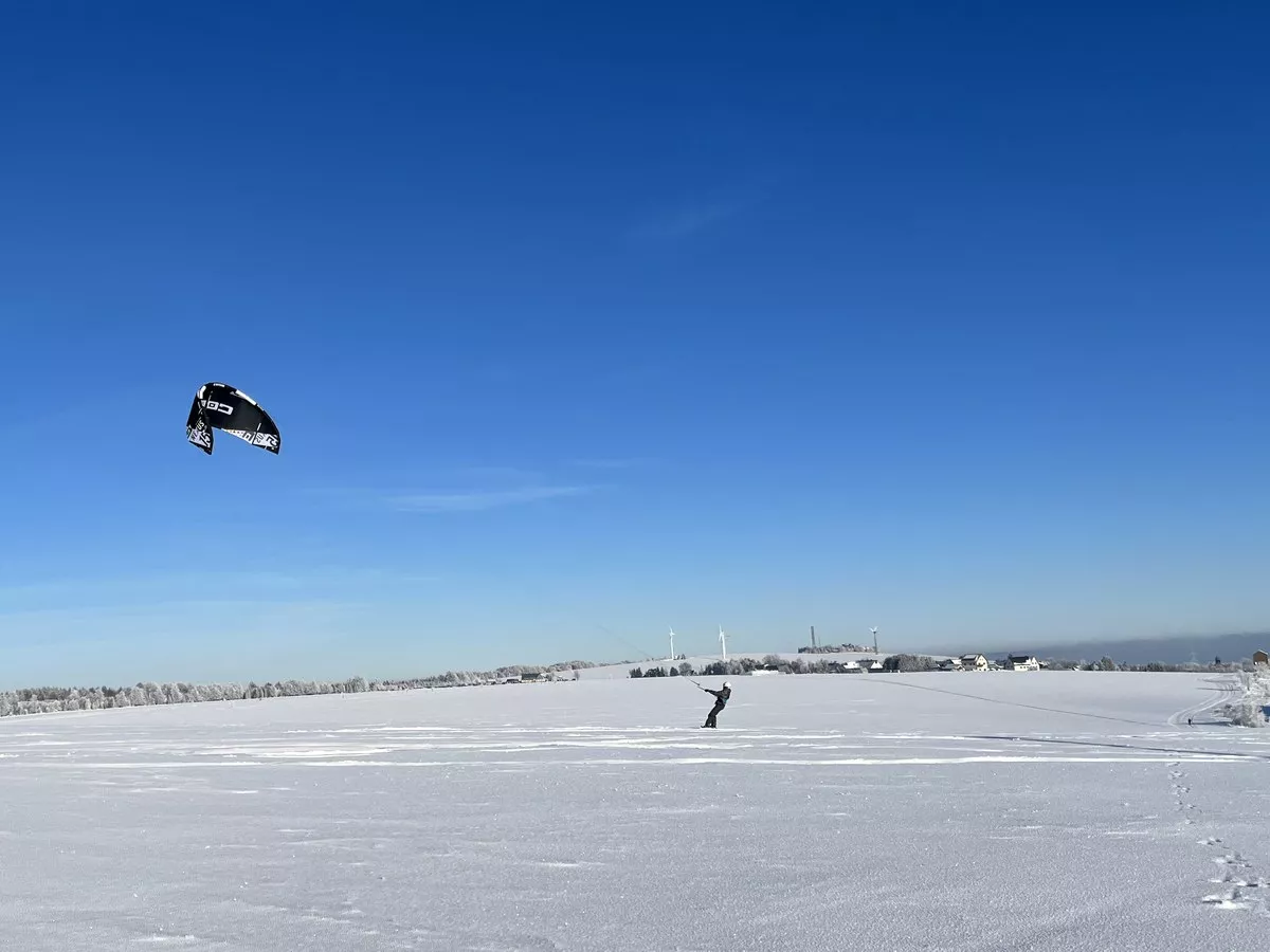 Snowkiting bei Satzung