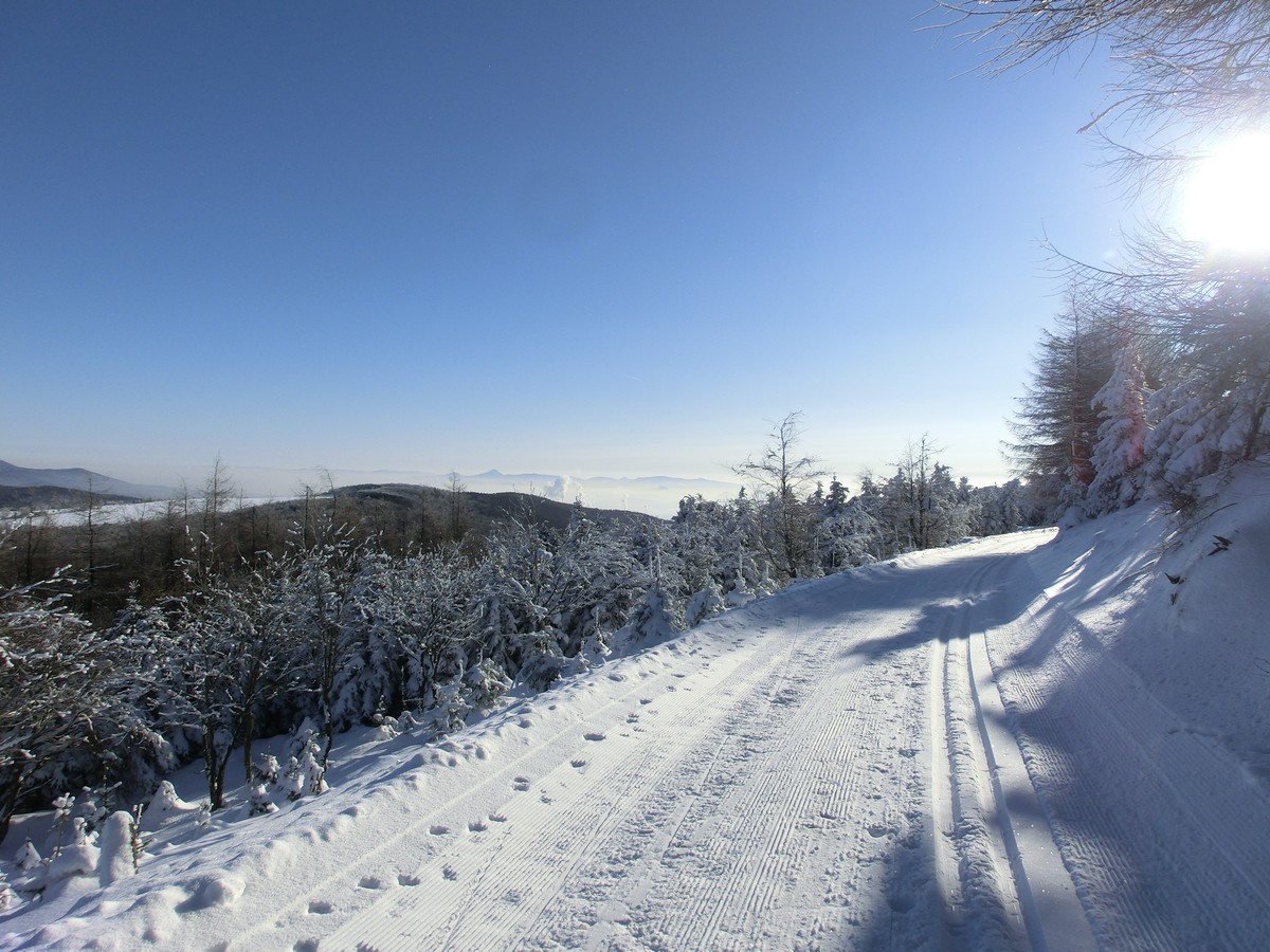 Von Lesna aus geht es bergab nach Nova Ves