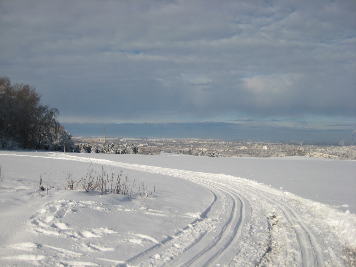 Blick von der Loipe über Chemnitz nahe Pfarrhübel