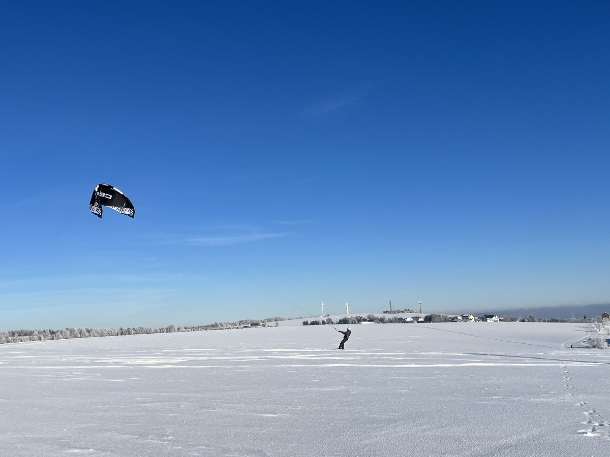 Snowkiting bei Satzung