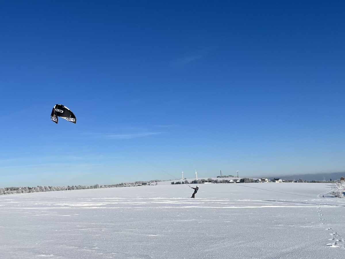 Snowkiting bei Satzung