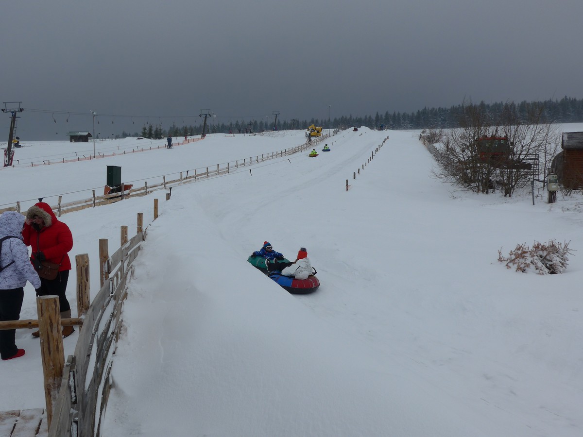 Snowtubing, Skigebiet Bozi Dar Novako